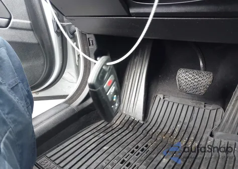 2014 BMW 528I xDrive z USA, uszkodzony, nr VIN WBA5A7C50ED620475